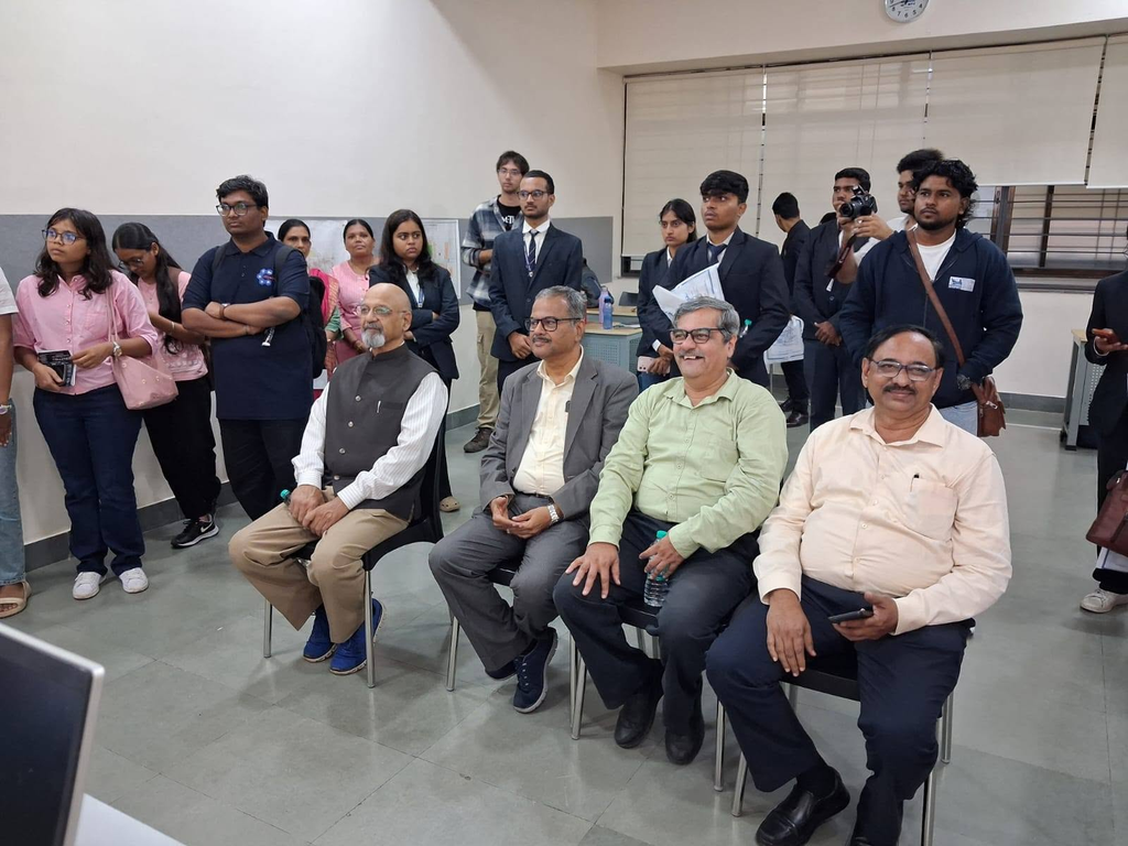 From Left : Mr. Shirish Deshmukh, Dr. Aravind Shaligram, Mr. Makarand Vaidya, Mr. Hiren bhat